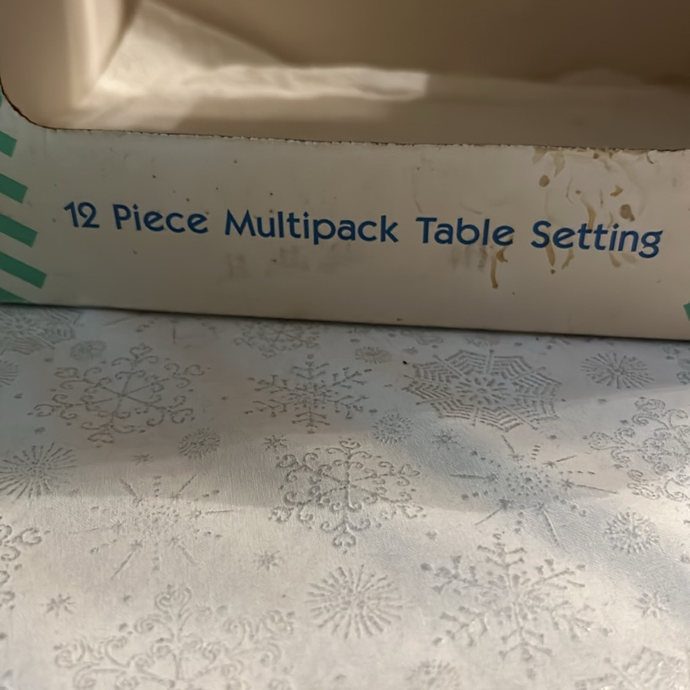 NWOT Spotlights Table Setting - Picture 5 of 6